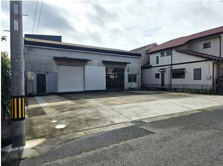 貸倉庫 岡崎市日名中町 鉄骨造1F:157.14m²（47.53坪）クレーン付