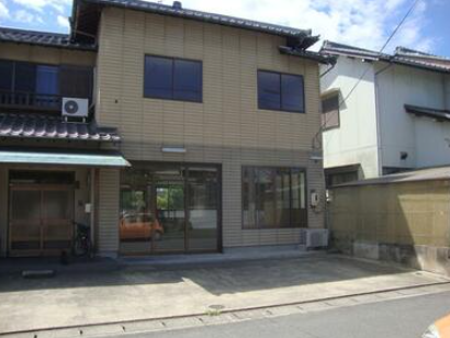 【貸倉庫】一宮市森本１丁目 鉄骨造2F:183.40m²（55.47坪）