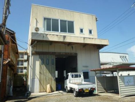 【貸工場】半田市住吉町３丁目 鉄骨造2F:221.76m²（67.08坪） クレーン付