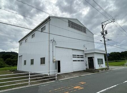 【貸工場・倉庫】三重県津市森町 鉄骨造2F:350m²(105.87坪) ホイストクレーン付き 【貸工場・倉庫】三重県津市森町 鉄骨造2F:350m²(105.87坪) ホイストクレーン付き
