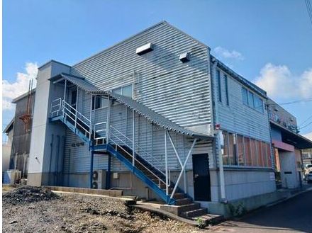 貸倉庫 三重県桑名市枇杷島台 鉄骨造2F:727.60m²（220.09坪）