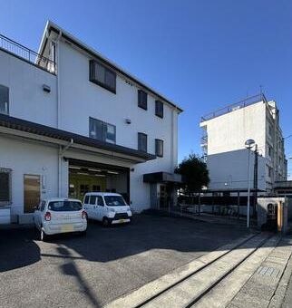 売倉庫・住居付 北名古屋市 土地：211坪 鉄骨造3F:318坪