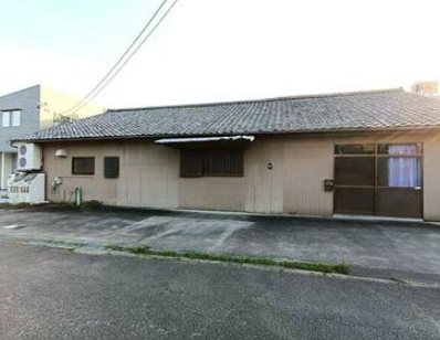 【貸倉庫】岡崎市井田町字４丁目 木造1F: 214.87m²（64.99坪）