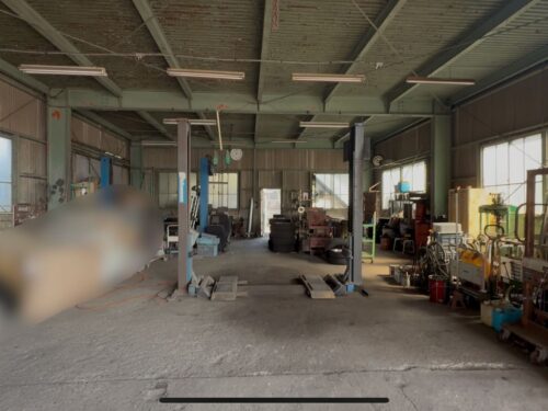 自動車整備工場 東海市富木島町 土地：約328坪 建物：約107坪 事務所付き
