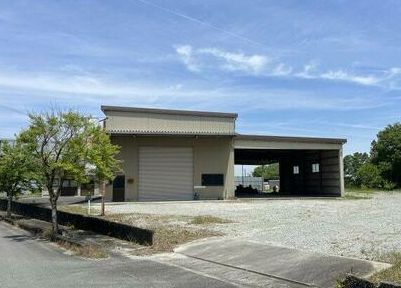 売倉庫 三重県松阪市上川町 土地：531坪 鉄骨造1F:103坪 クレーン付