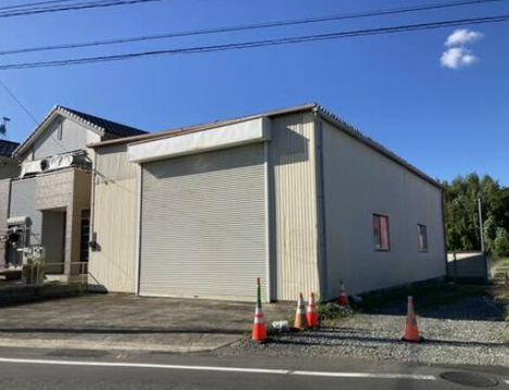 【貸倉庫】豊川市為当町川田  鉄骨造1F:152.15m²（46.02坪） リフト有