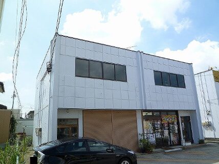 【貸倉庫・事務所】豊橋市つつじが丘３丁目 鉄骨造2F:111.57㎡（33.7坪）